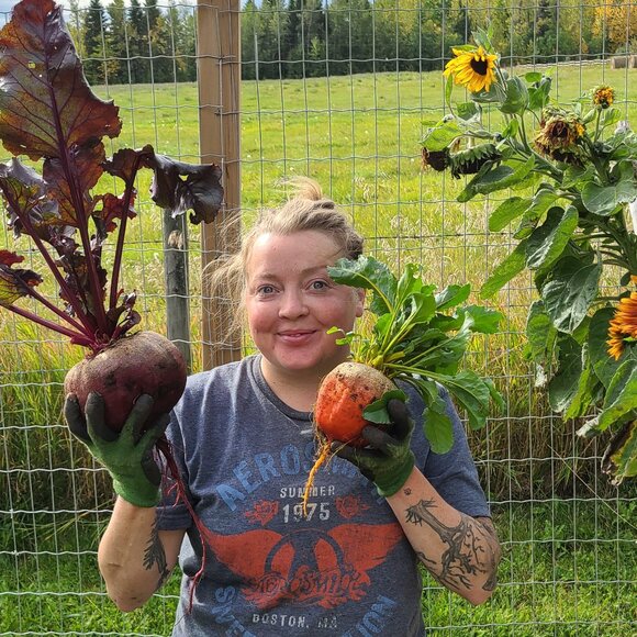 Meet your Posher, Amber - Picture 2 of 2